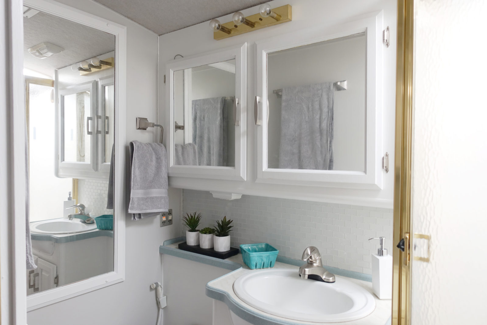DIY Small RV Bathroom Ideas